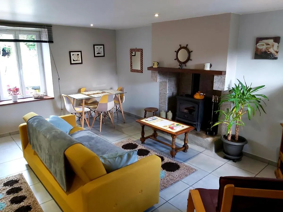 La Maison Des Renards Apartment Plouray 0*,  France